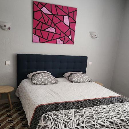 Les Belles Nuits Bed & Breakfast Le Bousquet-d'Orb Luaran gambar